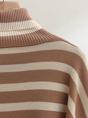 Conjunto Tricô Listrado Gola Alta e Calça Tarcila
