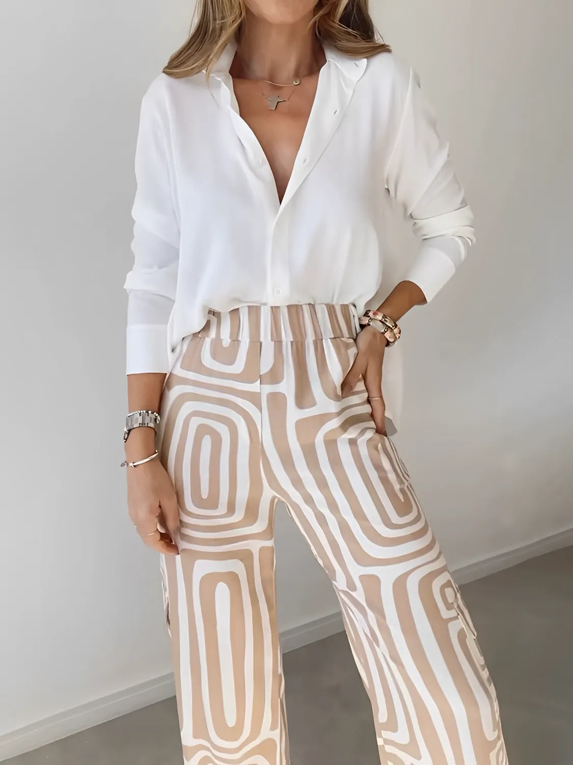 Conjunto Bianca com Camisa Clássica e Calça Geométrica