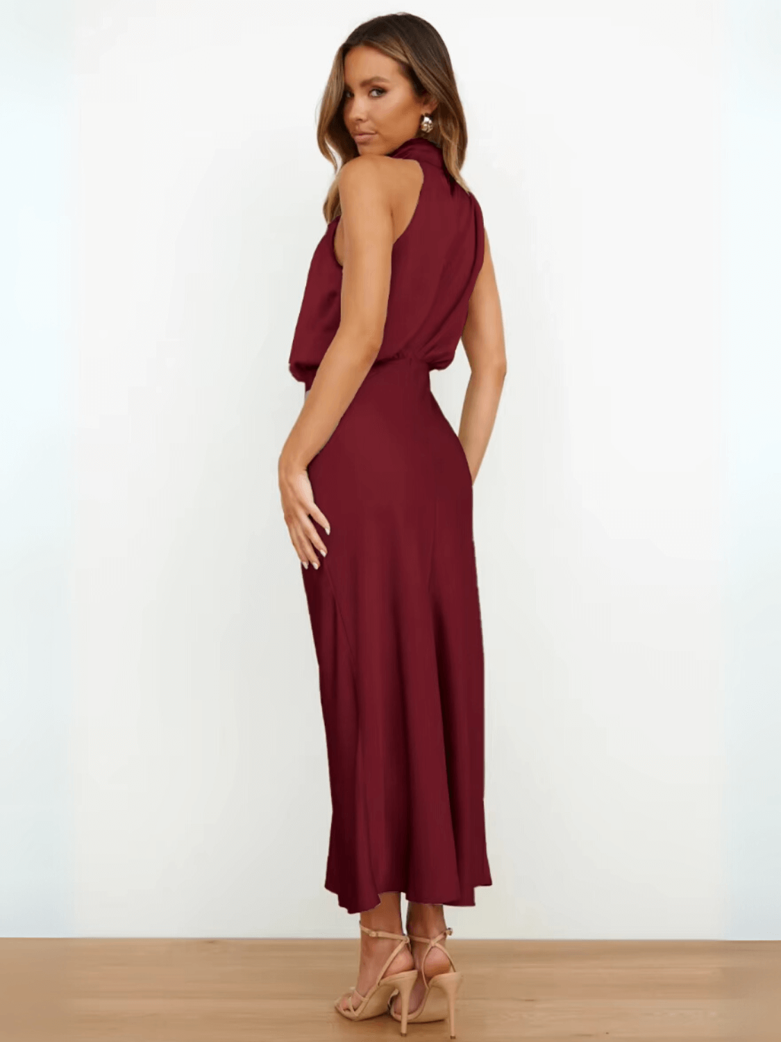 Vestido Midi Acetinado Gola Alta Drapeada Rayca