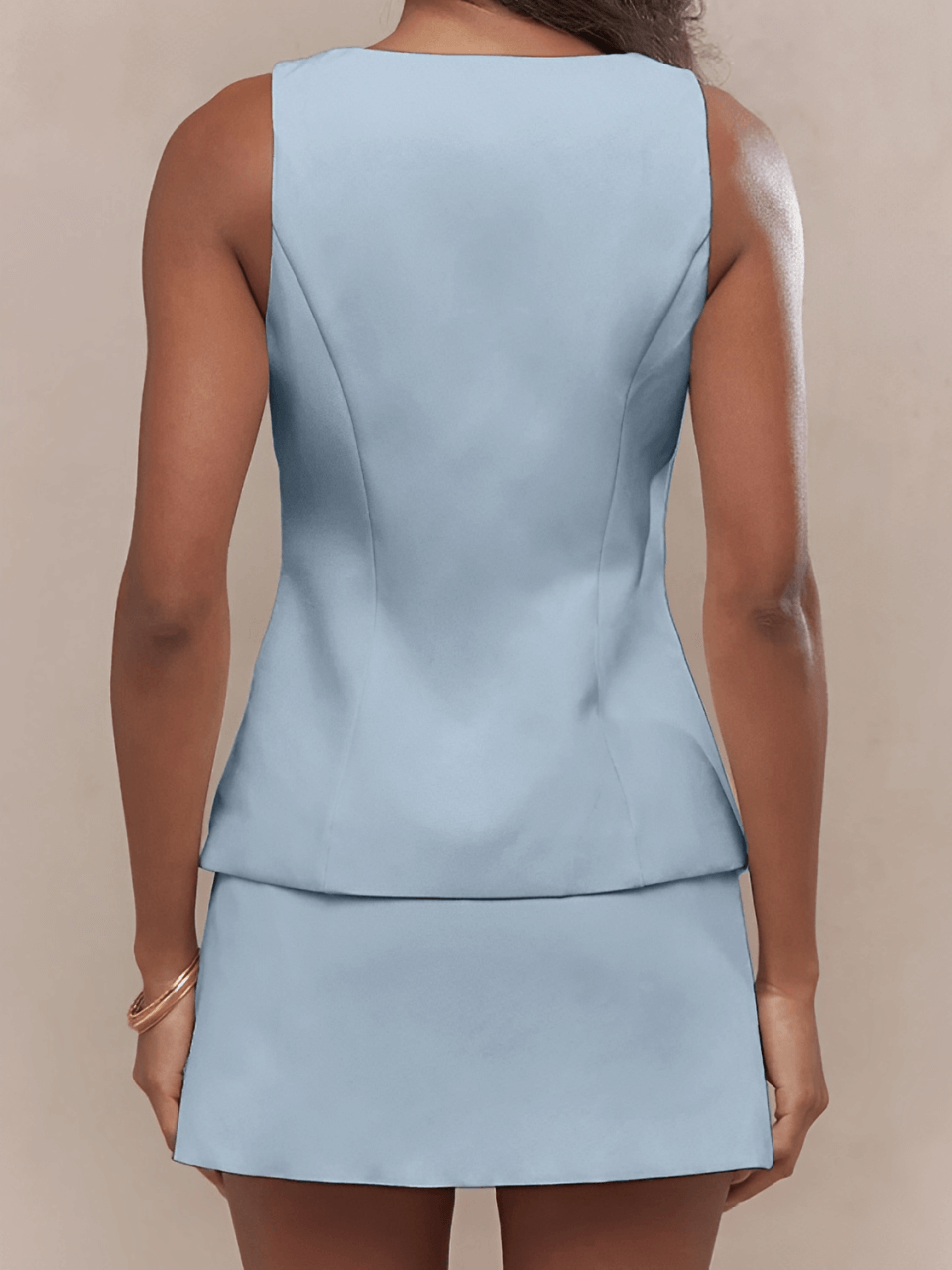 Conjunto Alfaiataria Colete Estruturado e Saia Curta Bárbara