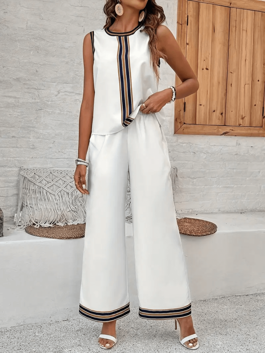 Conjunto Melody Alfaiataria com Regata Listrada e Calça Wide Leg