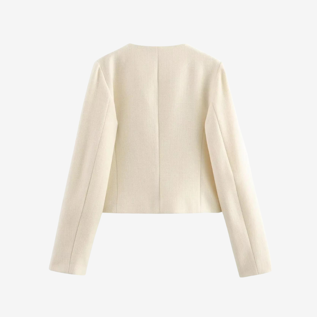 Casaco Michele Texturizado com Bolsos e Botões Dourados