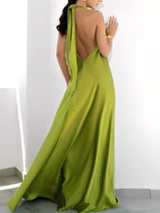 Vestido Hailey Longo Acetinado com Gola Halter e Costas Vazadas