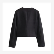 Casaco Michele Texturizado com Bolsos e Botões Dourados