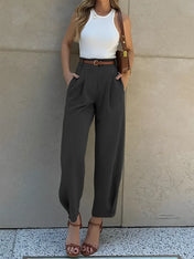 Calça Ester Alfaiataria Slim com Pregas e Cinto