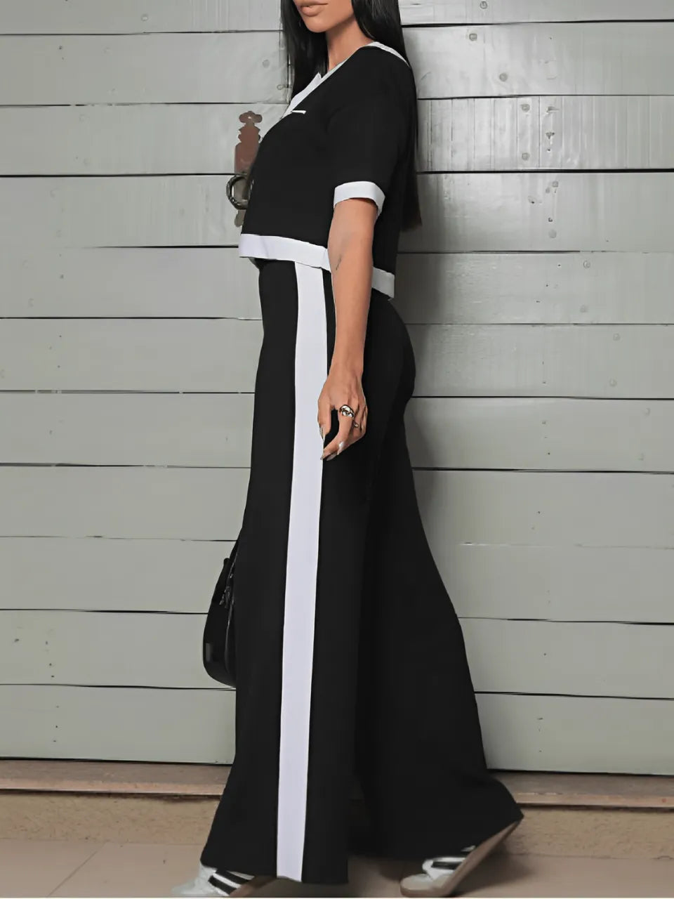 Conjunto Victoria Estilo Clássico com Blusa Cropped e Pantalona