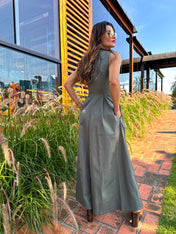 Vestido Longo com Zíper e Bolsos Liriel