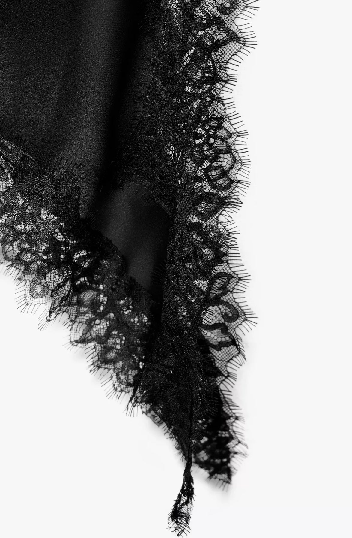 Vestido Curto de Cetim com Renda Pamella