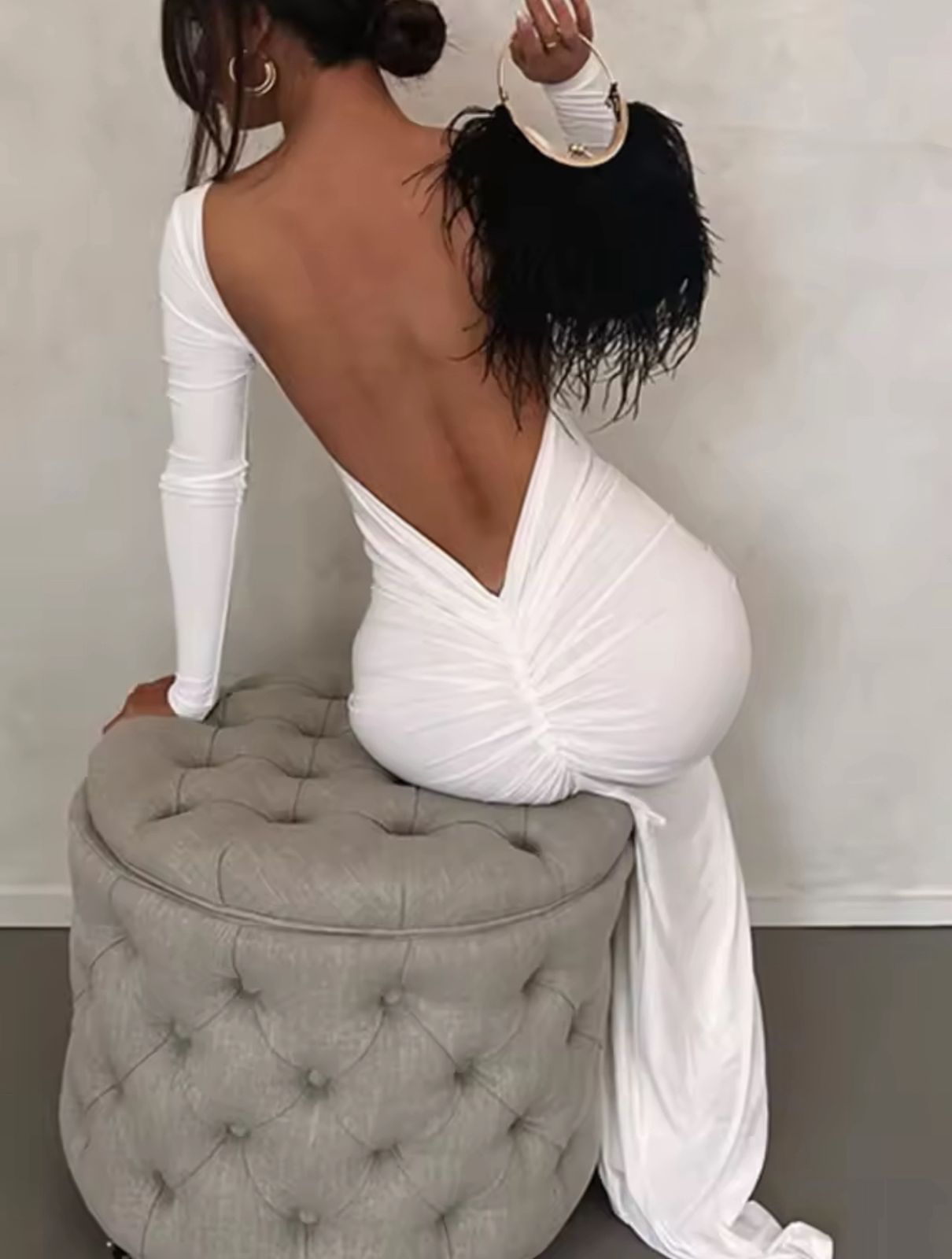 Vestido Natalie Manga Longa com Costas Abertas em Suplex