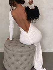 Vestido Natalie Manga Longa com Costas Abertas em Suplex