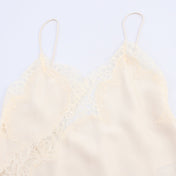 Vestido Curto de Cetim com Renda Pamella