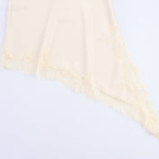 Vestido Curto de Cetim com Renda Pamella