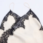 Vestido Curto de Cetim com Renda Pamella