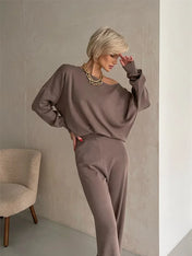 Conjunto de Malha Assimétrica com Calça Flare Amelia