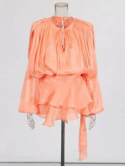 Vestido Bela Curto Acetinado com Babados e Short Invisível