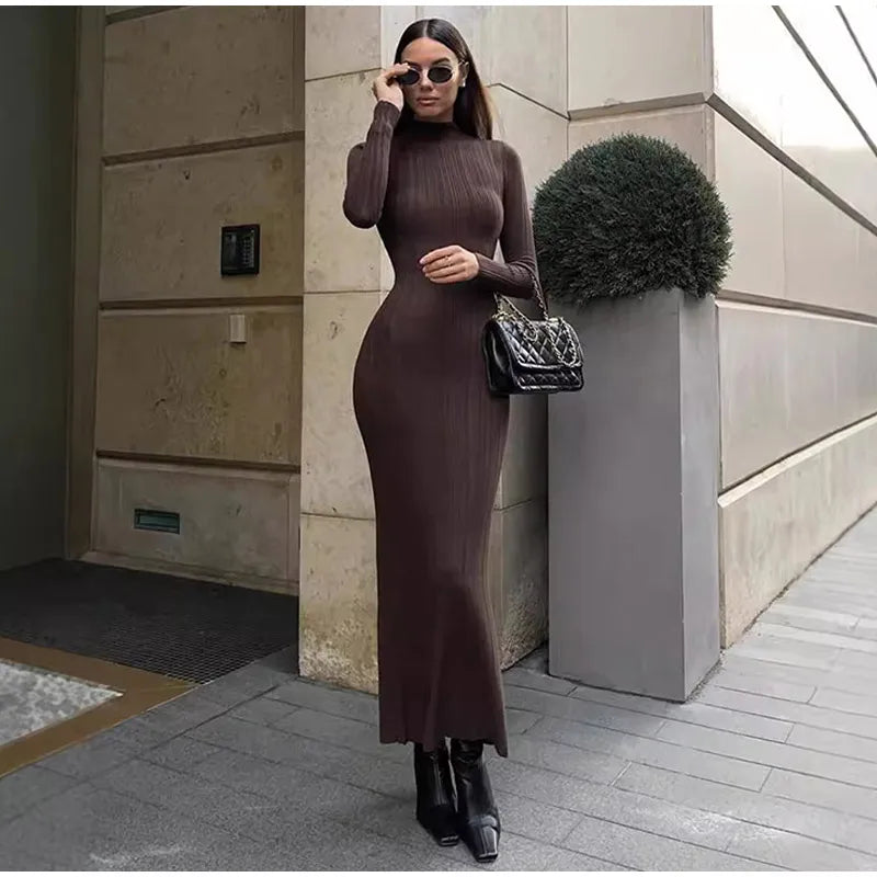 Vestido Amira Midi Canelado com Gola Alta e Manga Longa