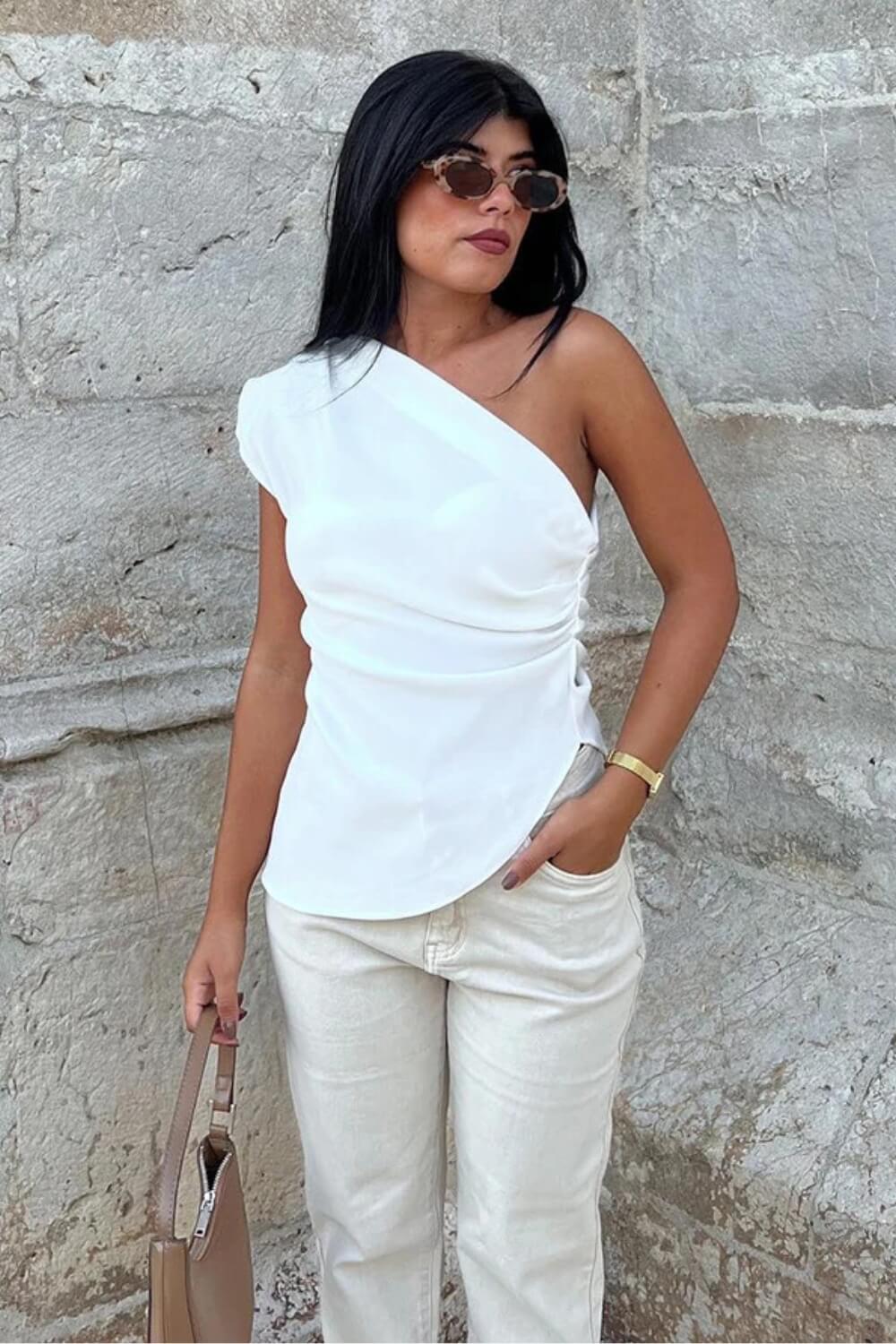 Blusa Skylar Assimétrica de Um Ombro Só