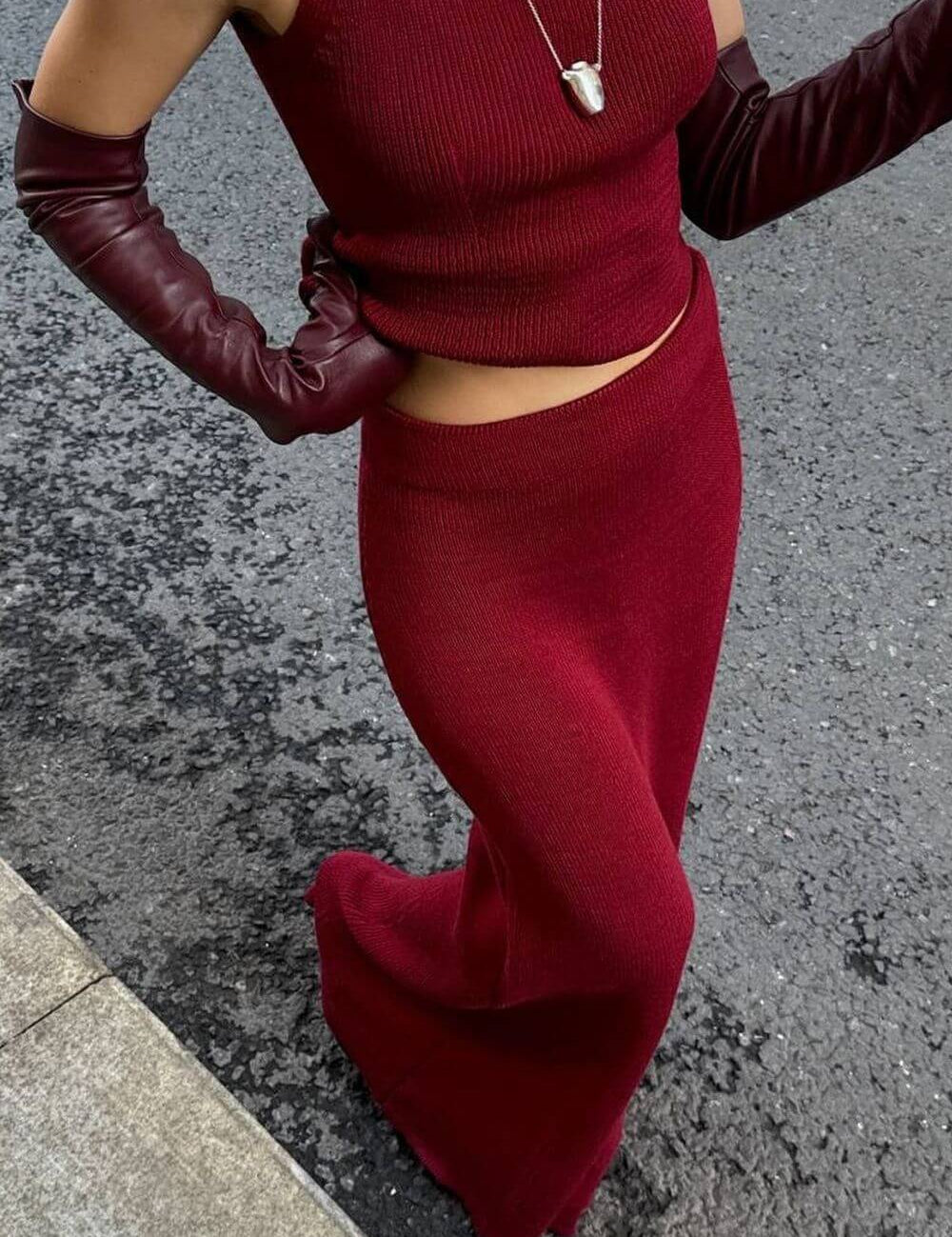 Conjunto Amaya Tricô Canelado Saia Longa e Regata Gola Alta