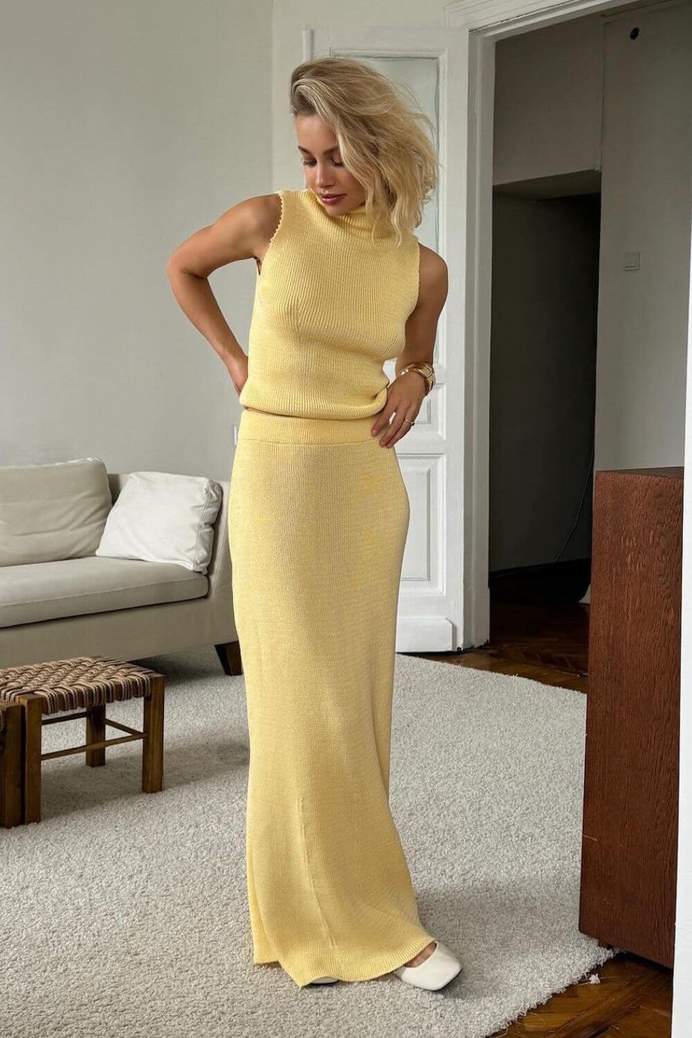 Conjunto Amaya Tricô Canelado Saia Longa e Regata Gola Alta