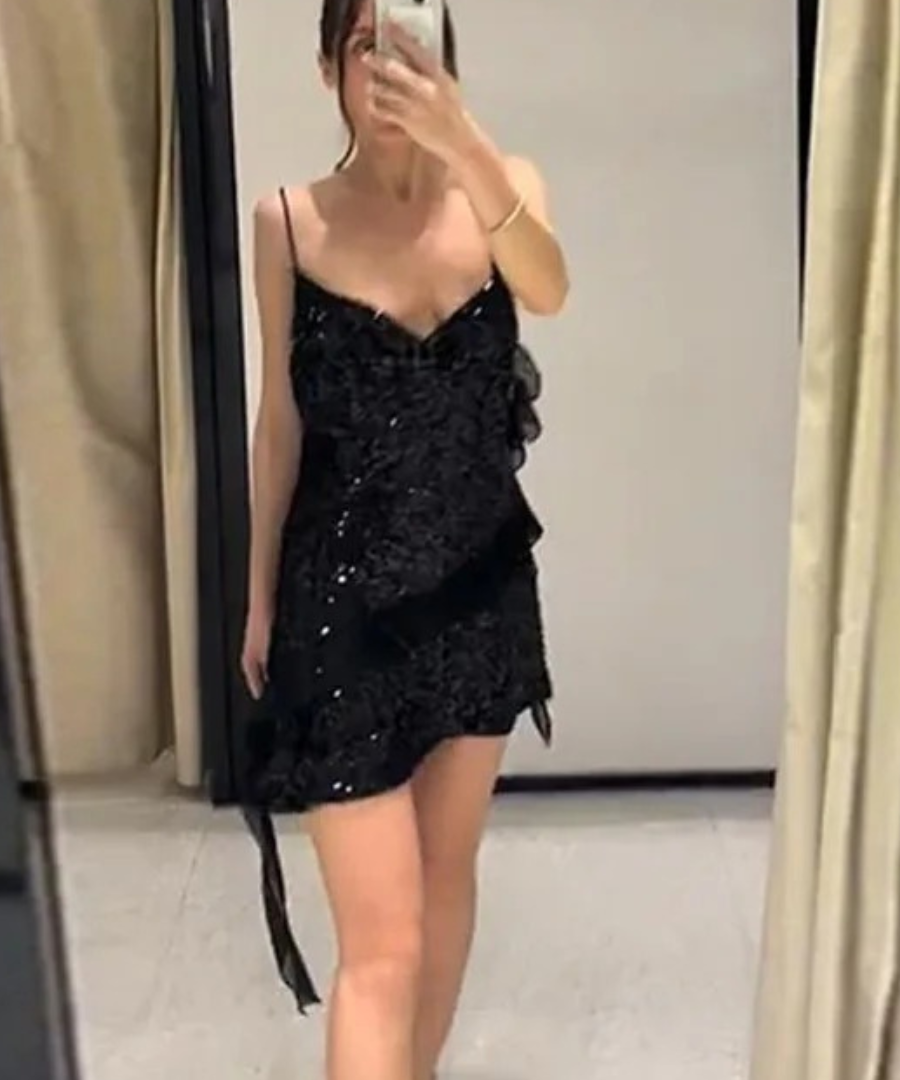 Vestido Curto de Paetê Tendência Modern Layse