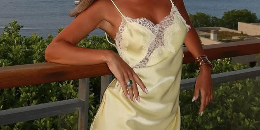 vestido-curto-cetim-renda-pamella