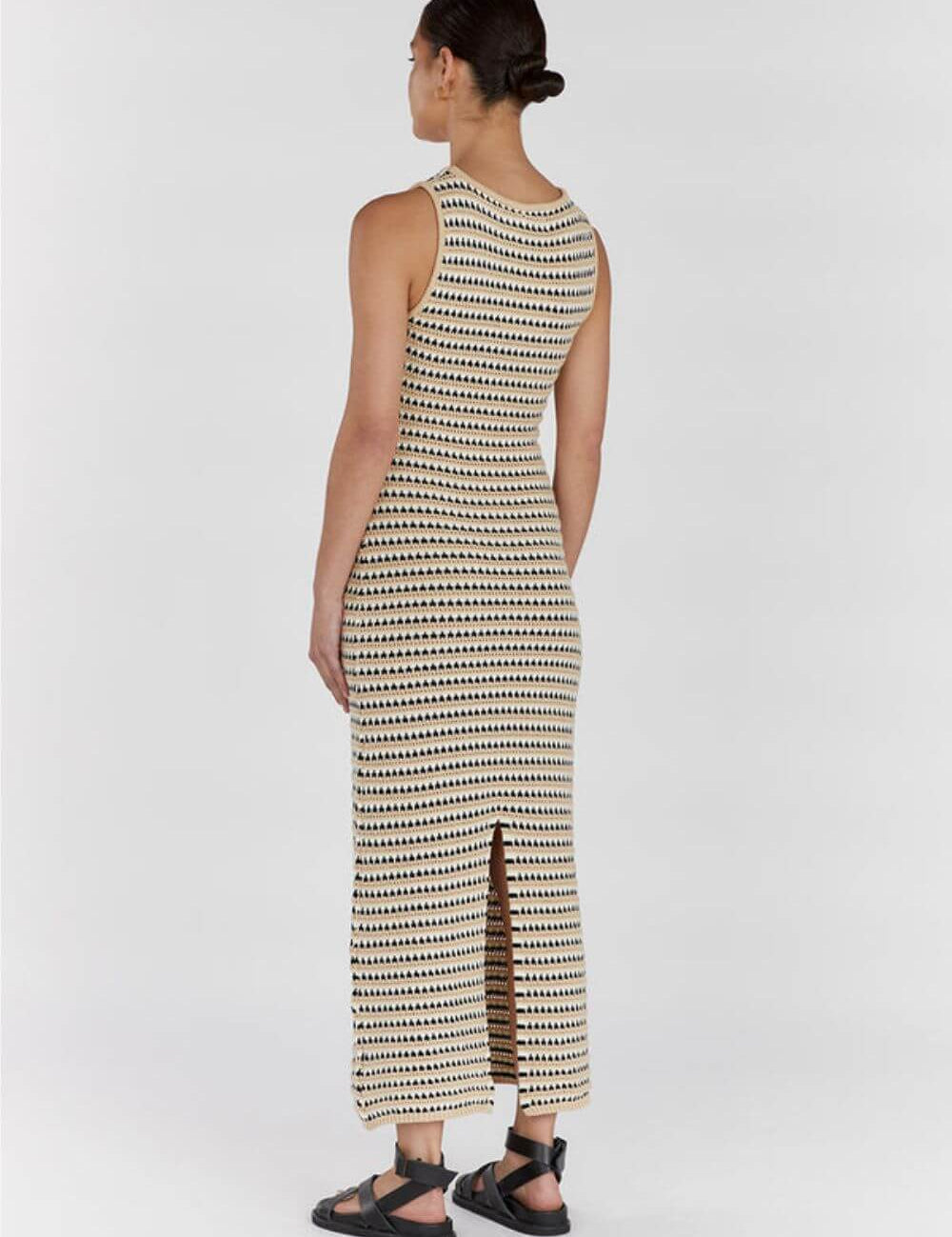 vestido-leandra-carminia-midi-estampado_2.jpg