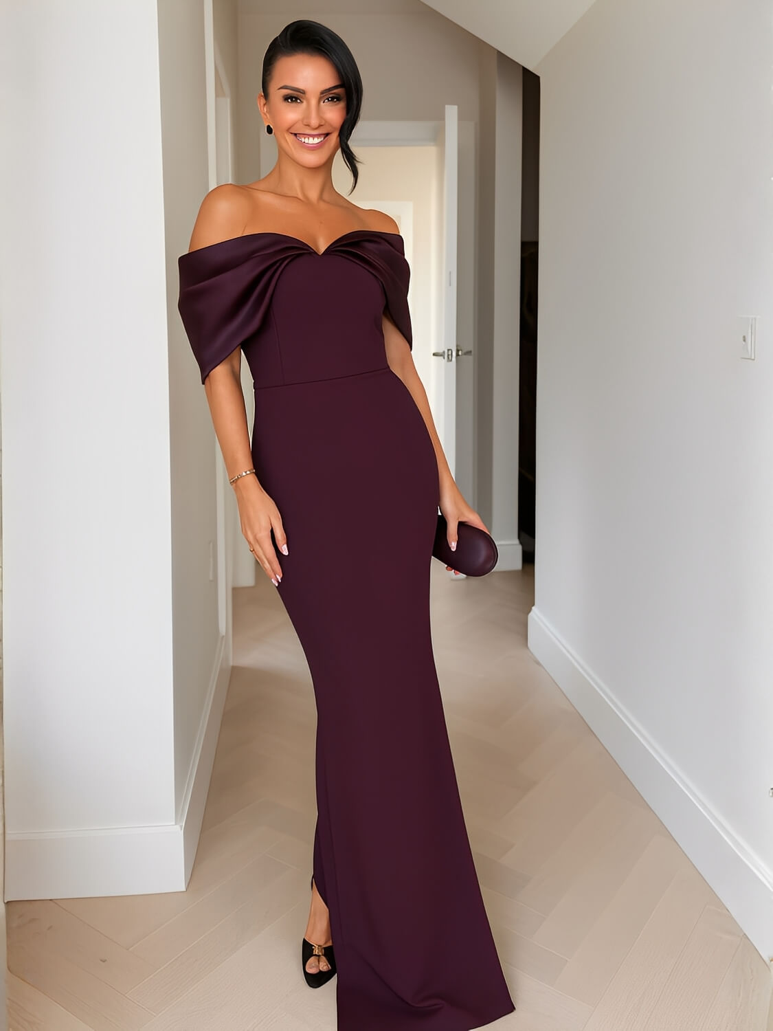 Vestido longo Nyla vinho com decote ombro a ombro e torção em cetim, silhueta reta e fenda discreta para eventos noturnos