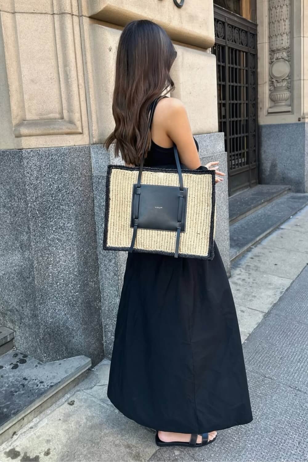 Vestido Midi Georgina Preto