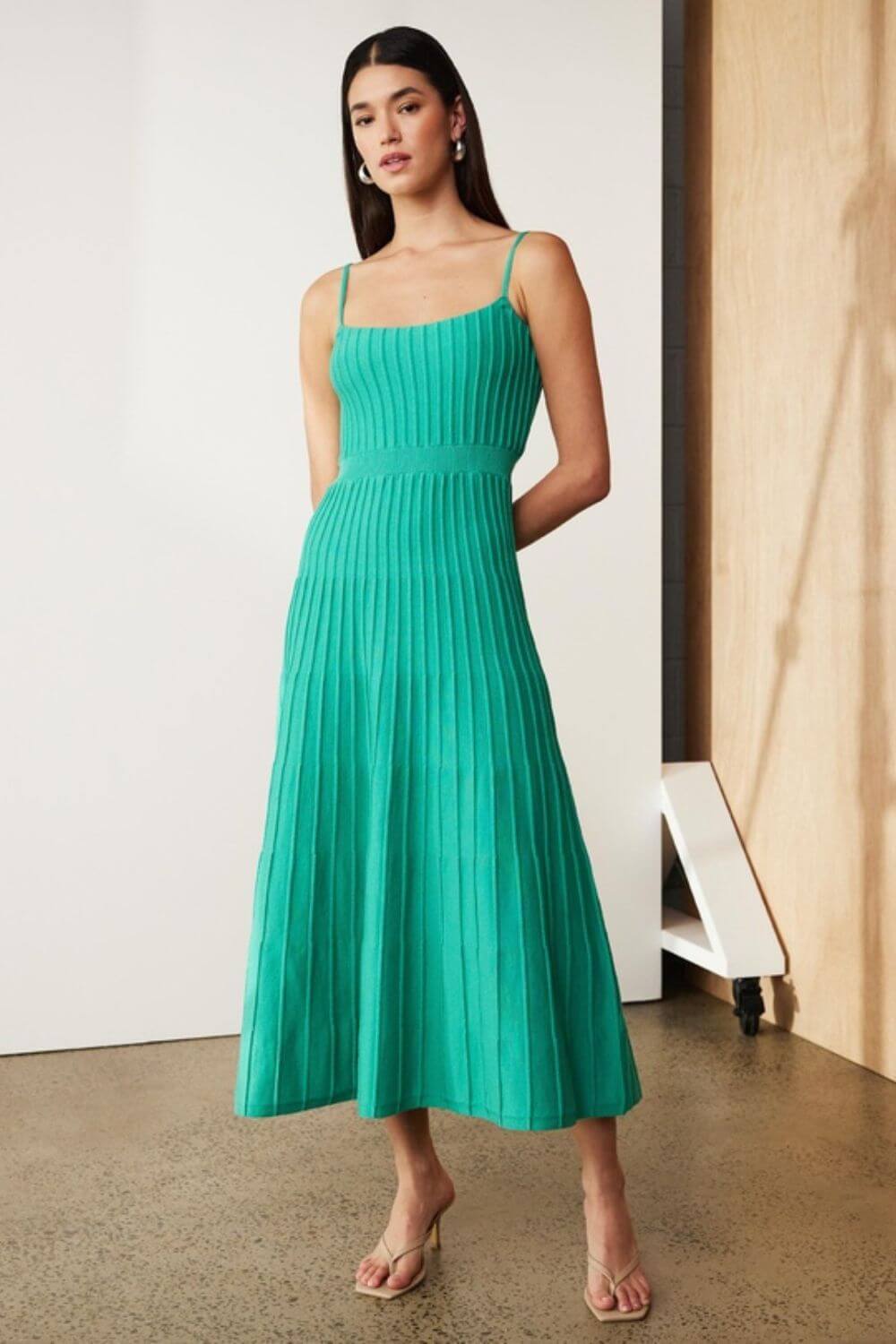 Vestido Midi Plissado Ivy