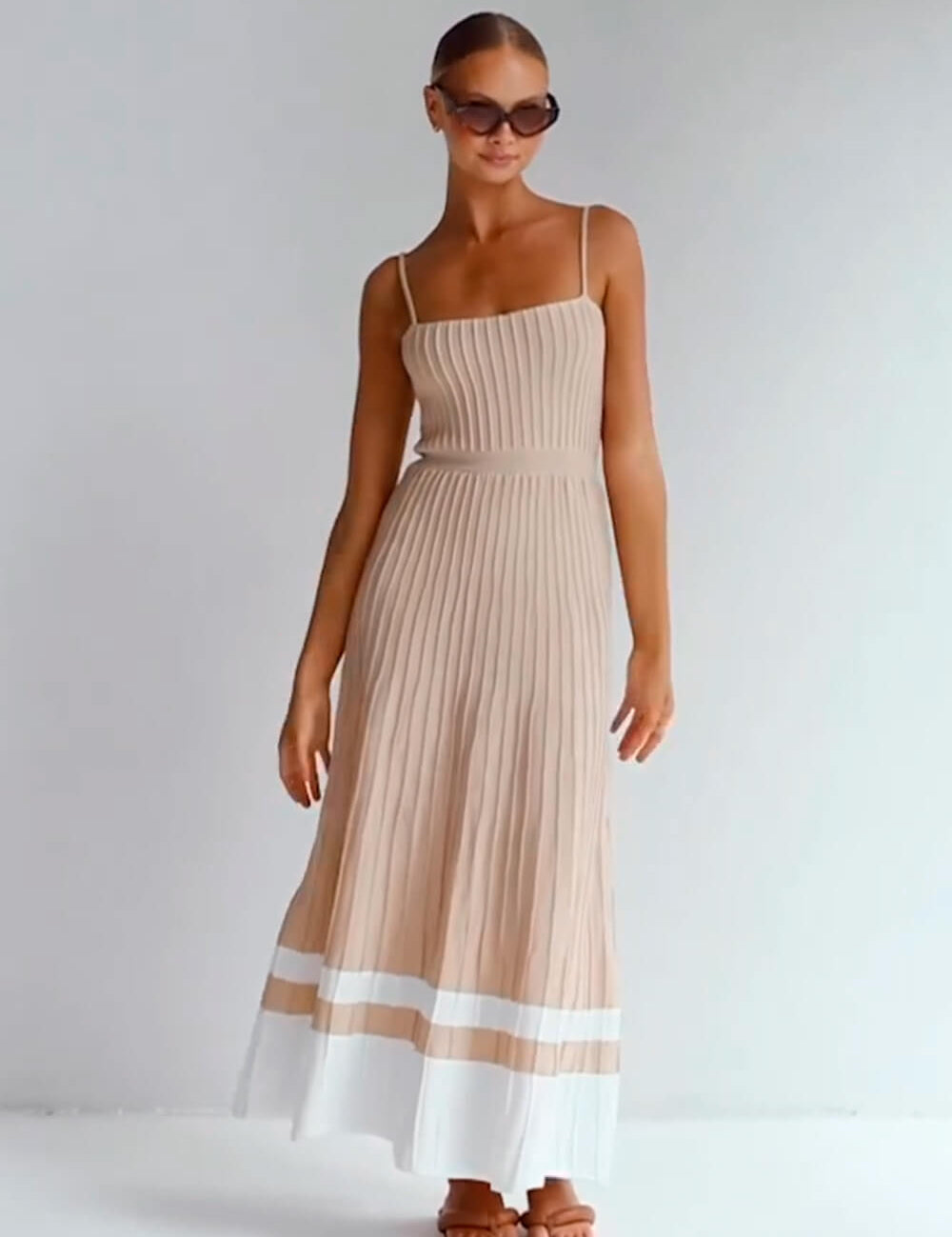 Vestido Midi Plissado Ivy