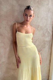 Vestido Midi Plissado Ivy